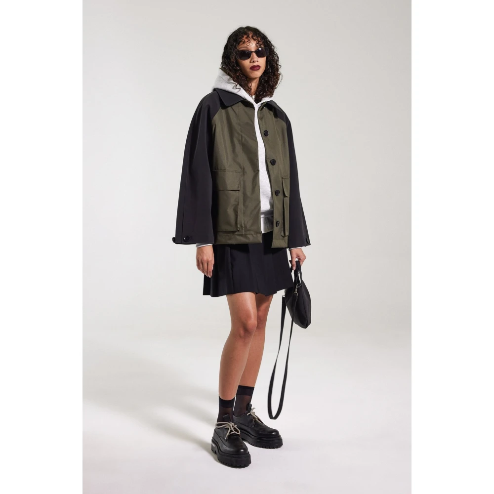 Stutterheim Varsity-Style Patch Regenjas Green Dames