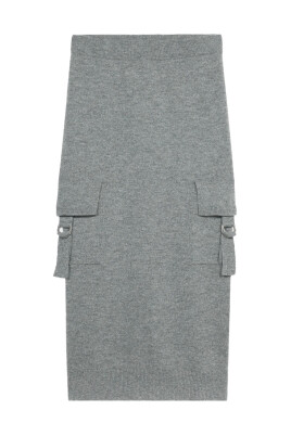 grey-cargo-skirt-with-ribbed-details