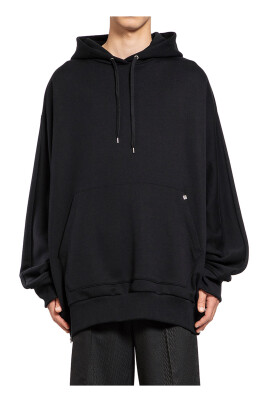 black-zip-hoodie-with-kangaroo-pocket