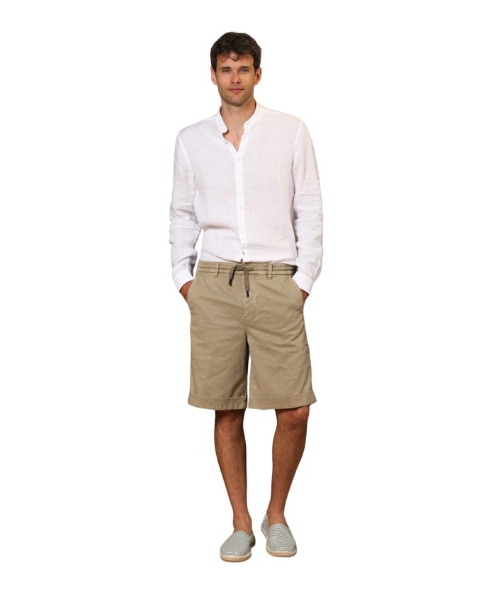 shorts-bermuda-chino-a-coupe-relax