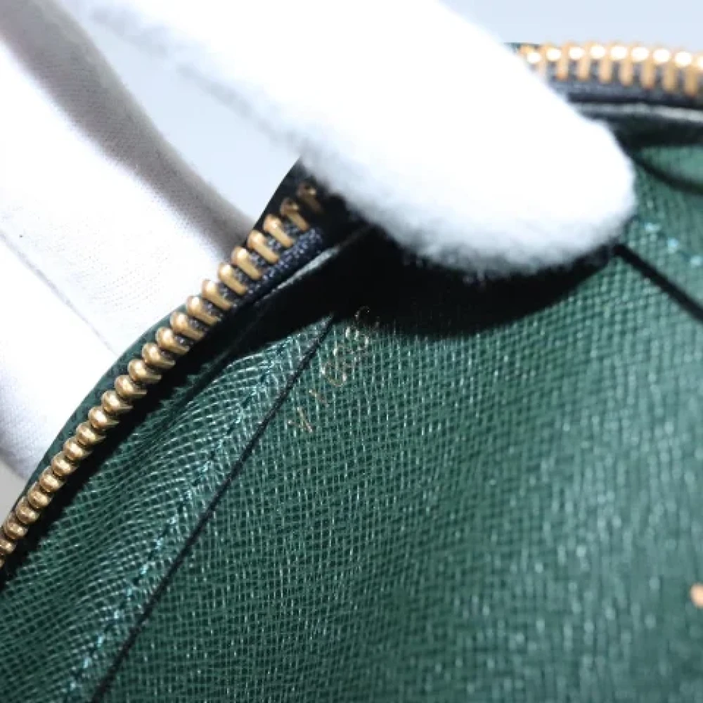 Louis Vuitton Vintage Pre-owned Leather clutches Green Dames
