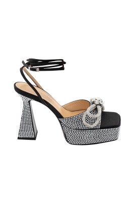 black-plateau-sandals-with-double-bow