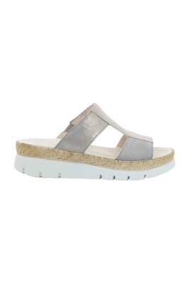 chaussures-pour-femmes-taupe
