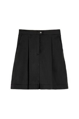 black-bermuda-trousers-with-elastic-waist