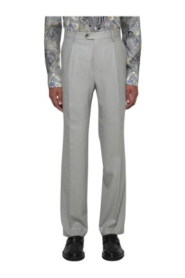 classic-style-blue-pants