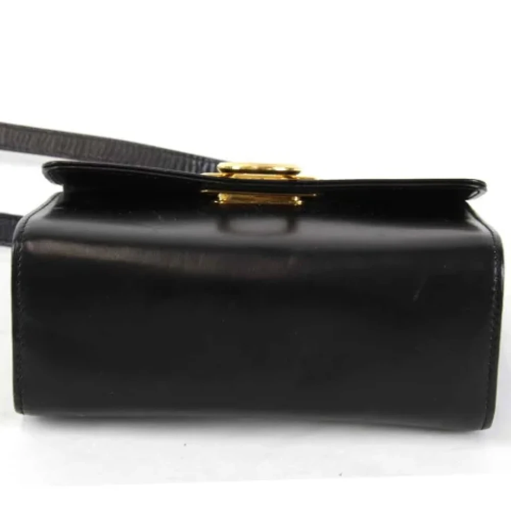 Salvatore Ferragamo Pre-owned Leather shoulder-bags Black Dames