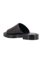 sandales-noires-a-bout-rond