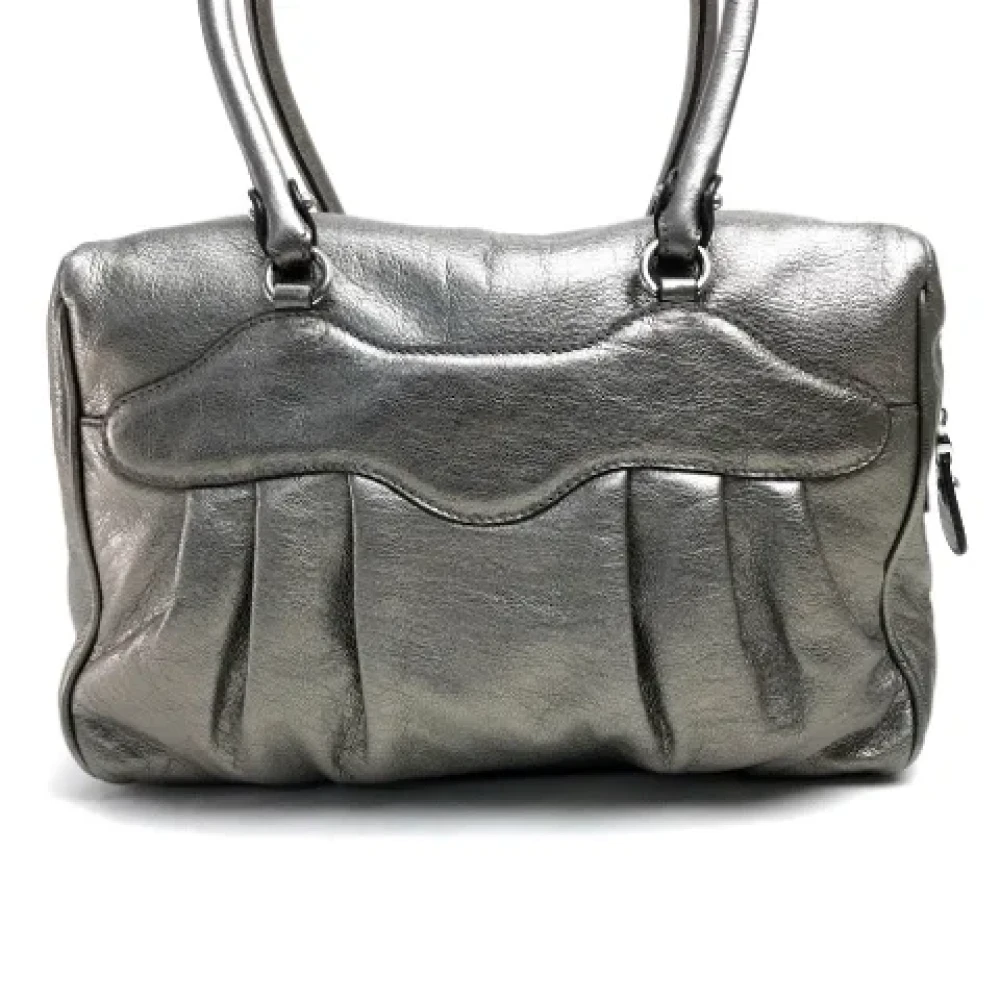 Salvatore Ferragamo Pre-owned Leather handbags Gray Dames