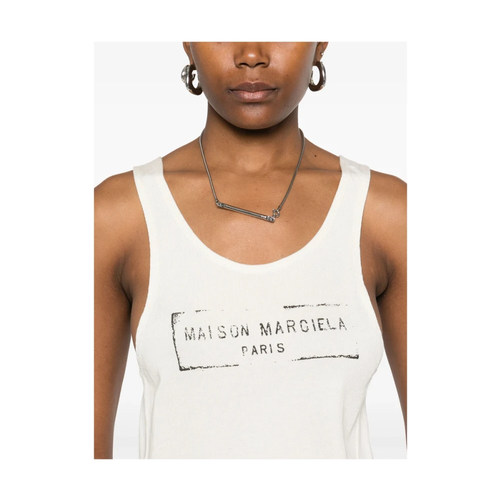 Maison Margiela Beige Signature Scoop Neck Mouwloze Top Beige Dames