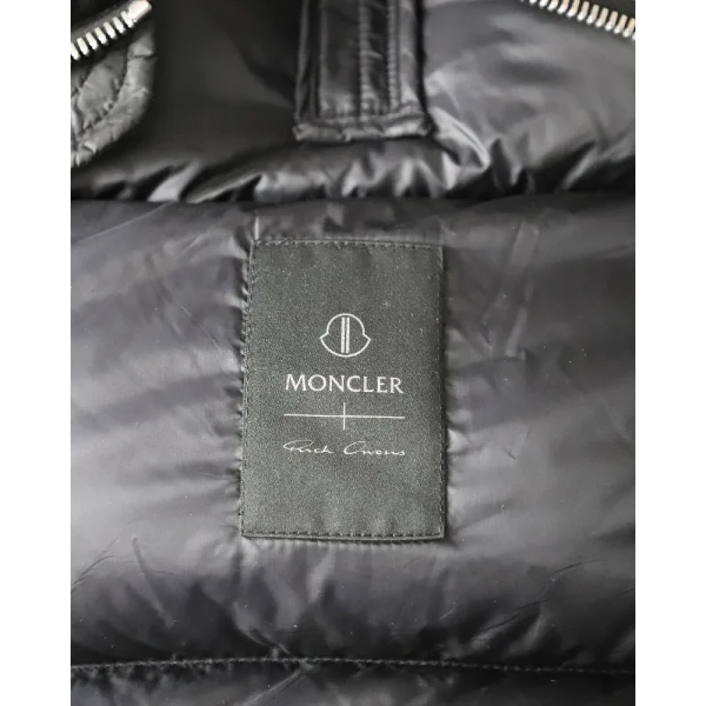Moncler Pre-owned Nylon outerwear Black Heren