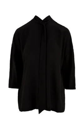 Draperad krage skjorta
