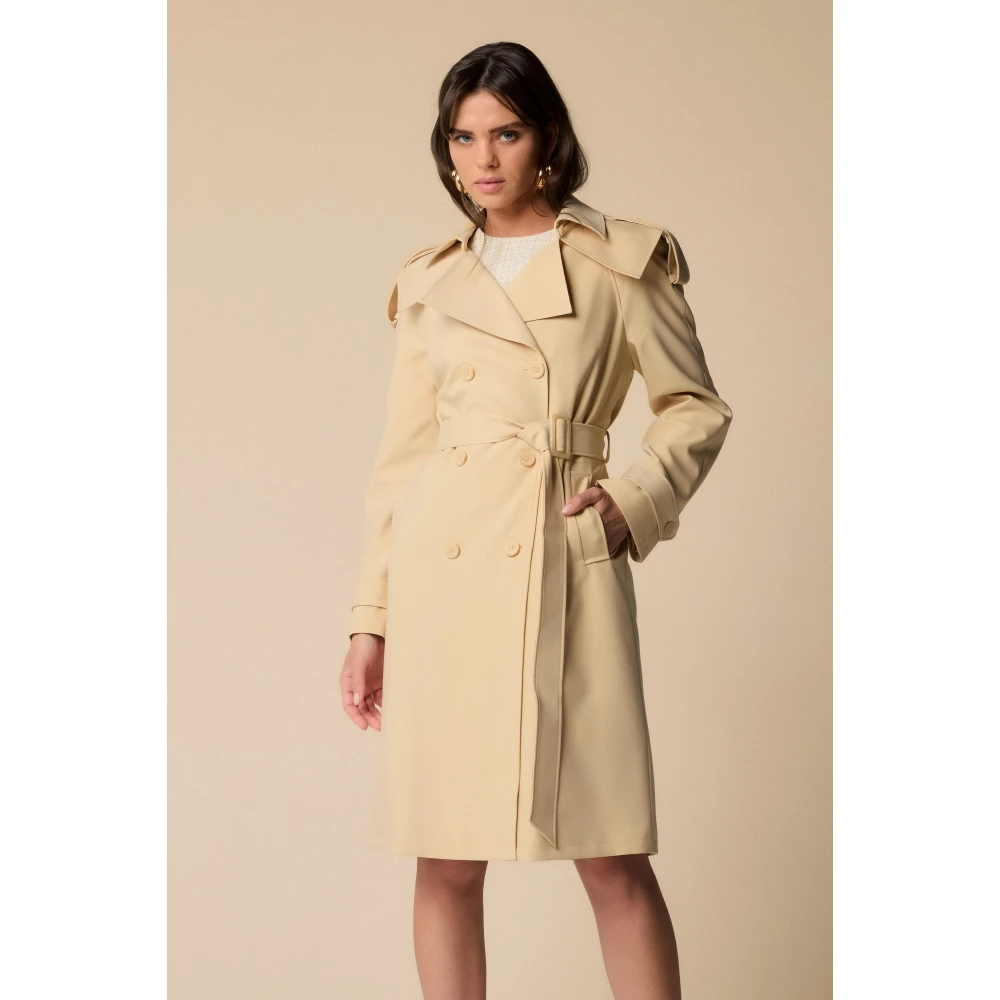 Kocca Dubbelrijige trenchcoat met omgekeerde kraag Brown Dames