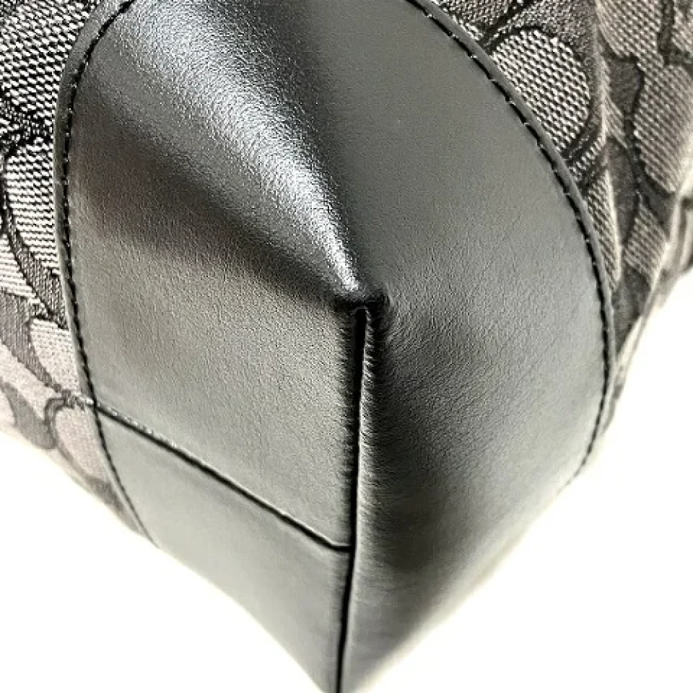 Coach Pre-owned Canvas handbags Gray Dames