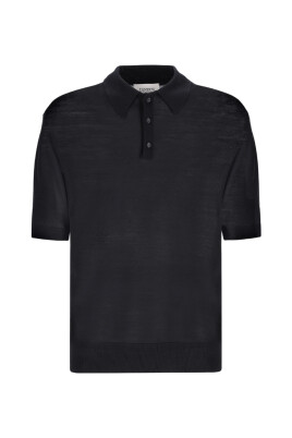 black-knitted-polo-shirt