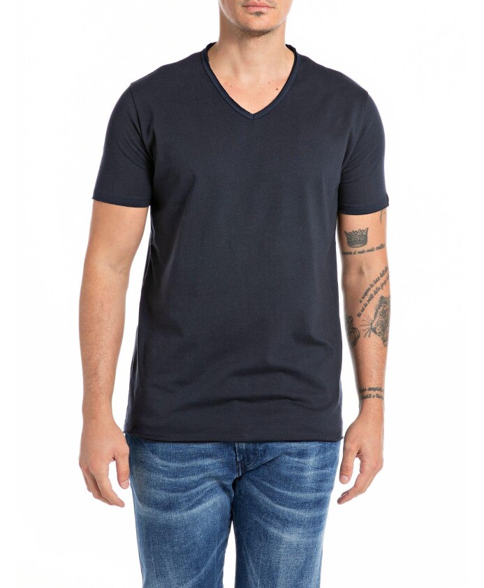 basic-v-hals-t-shirt