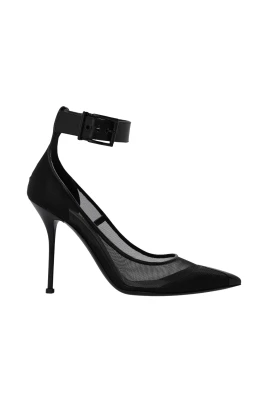 ‘Punk’ pumps