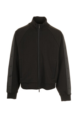 sweatshirt-noir-a-fermeture-eclair