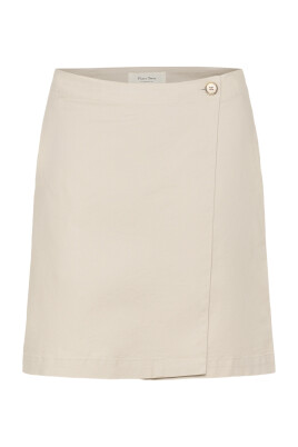jupe-simple-avec-detail-de-bouton