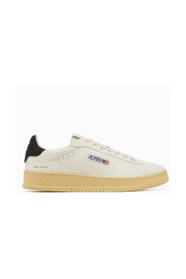 vintage-laeder-sneakers-med-perforeret-ta