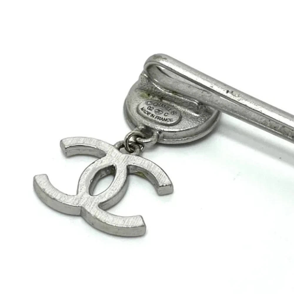 Chanel Vintage Pre-owned Metal hair-accessories Gray Dames