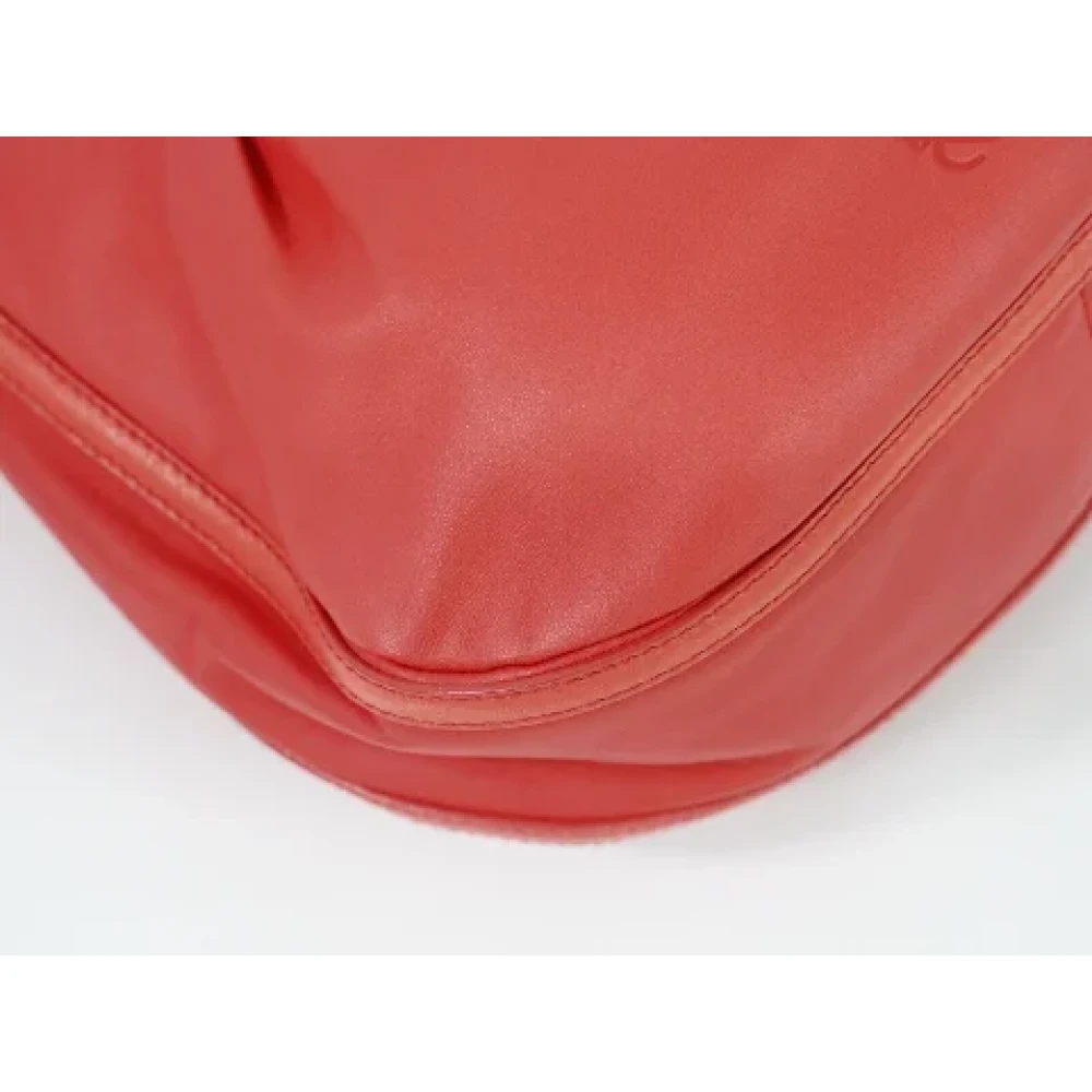Loewe Pre-owned Leather shoulder-bags Red Dames