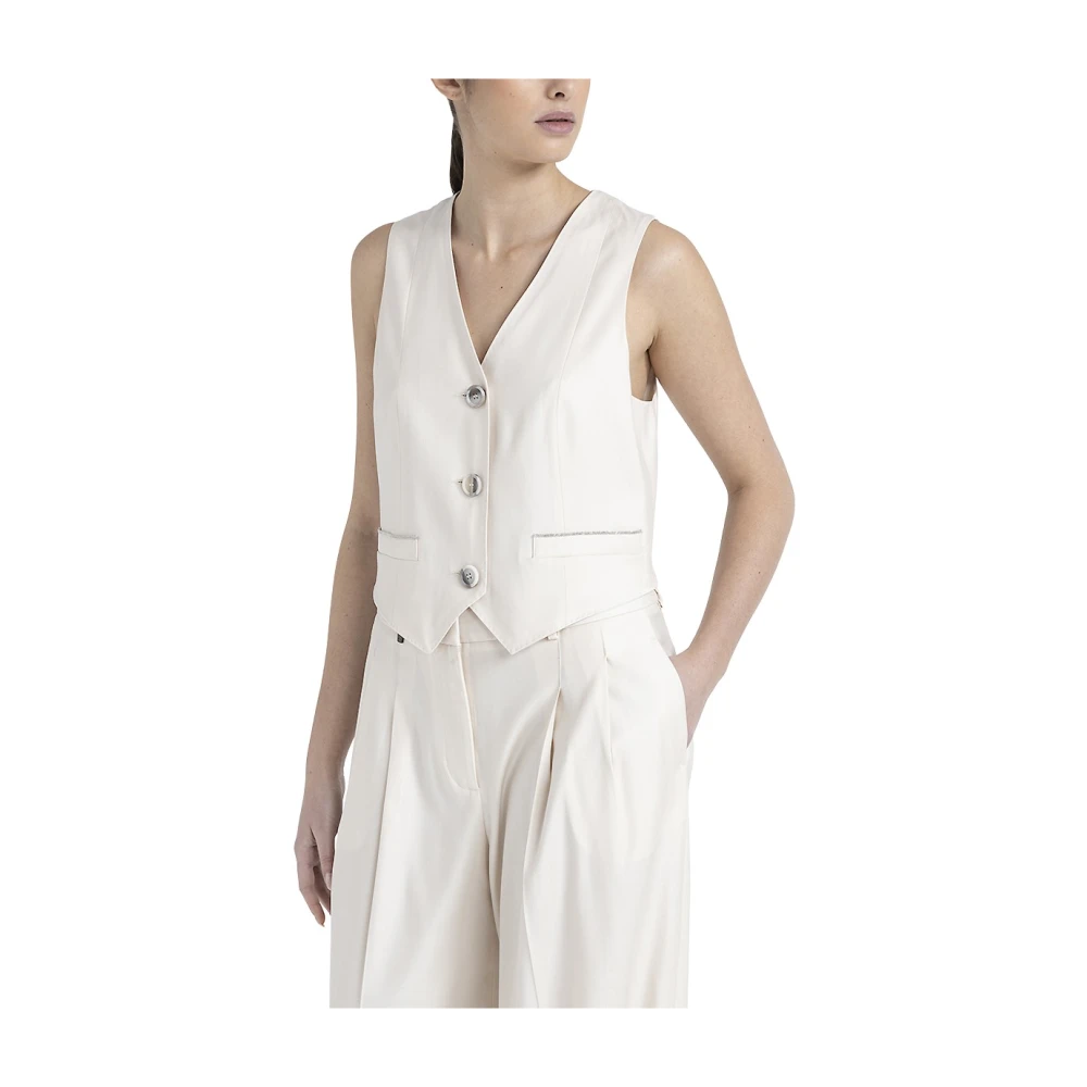 PESERICO Drieknoops enkelborst vest in viscose wol keperstof Beige Dames
