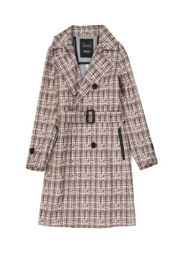 brun-trenchcoat-stilfull-dubbelknappning