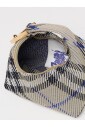pochette-tissee-motif-geometrique