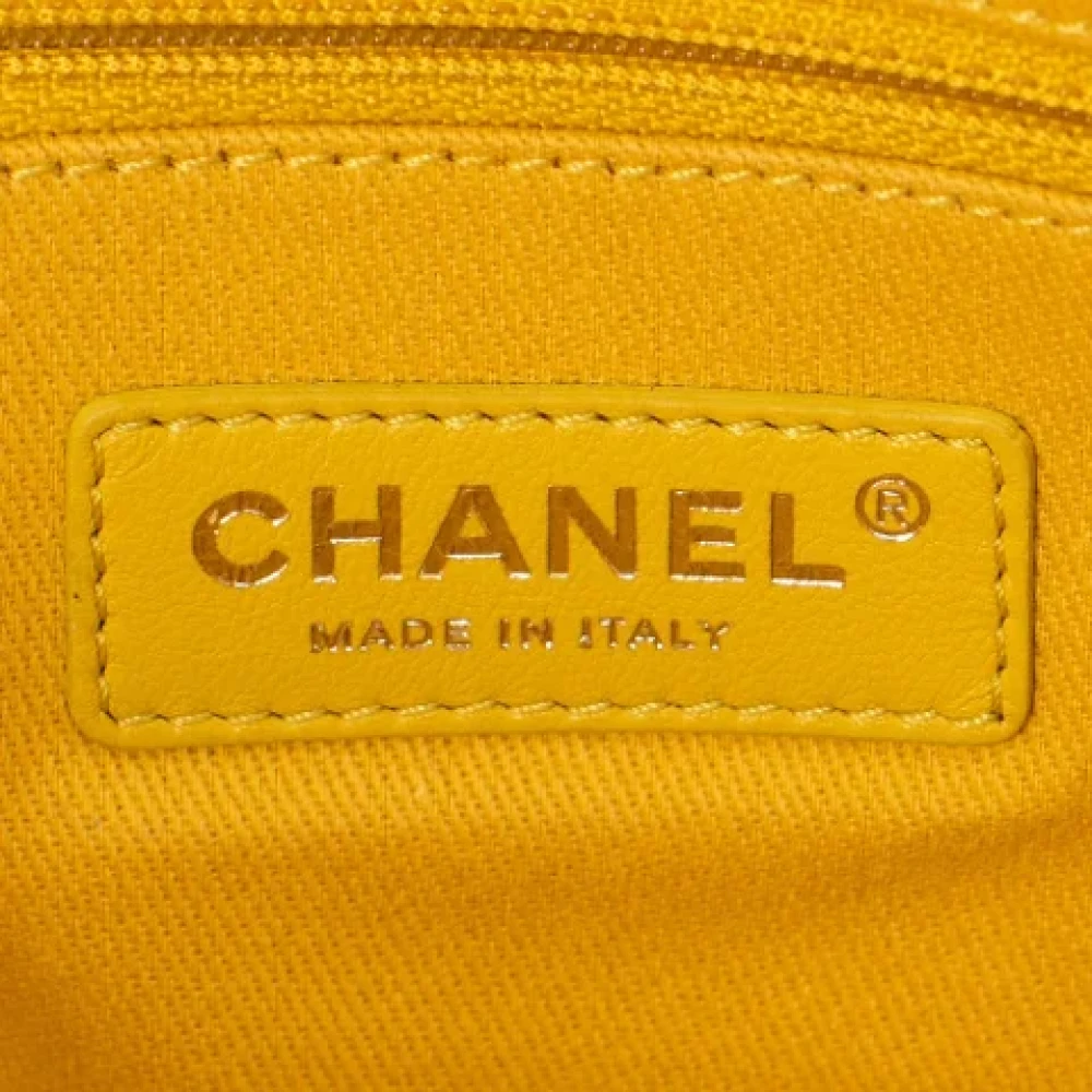 Chanel Vintage Pre-owned Canvas chanel-bags Yellow Dames