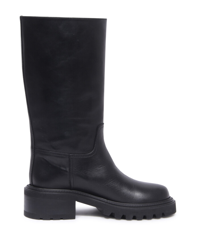 venice-wo-boots