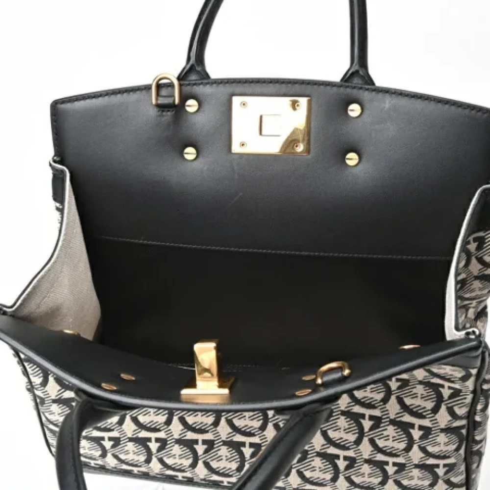 Salvatore Ferragamo Pre-owned Canvas handbags Black Dames