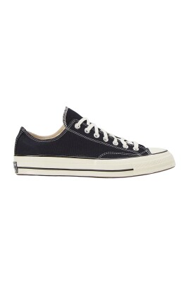 sneakers-en-toile-avec-oeillets-en-metal