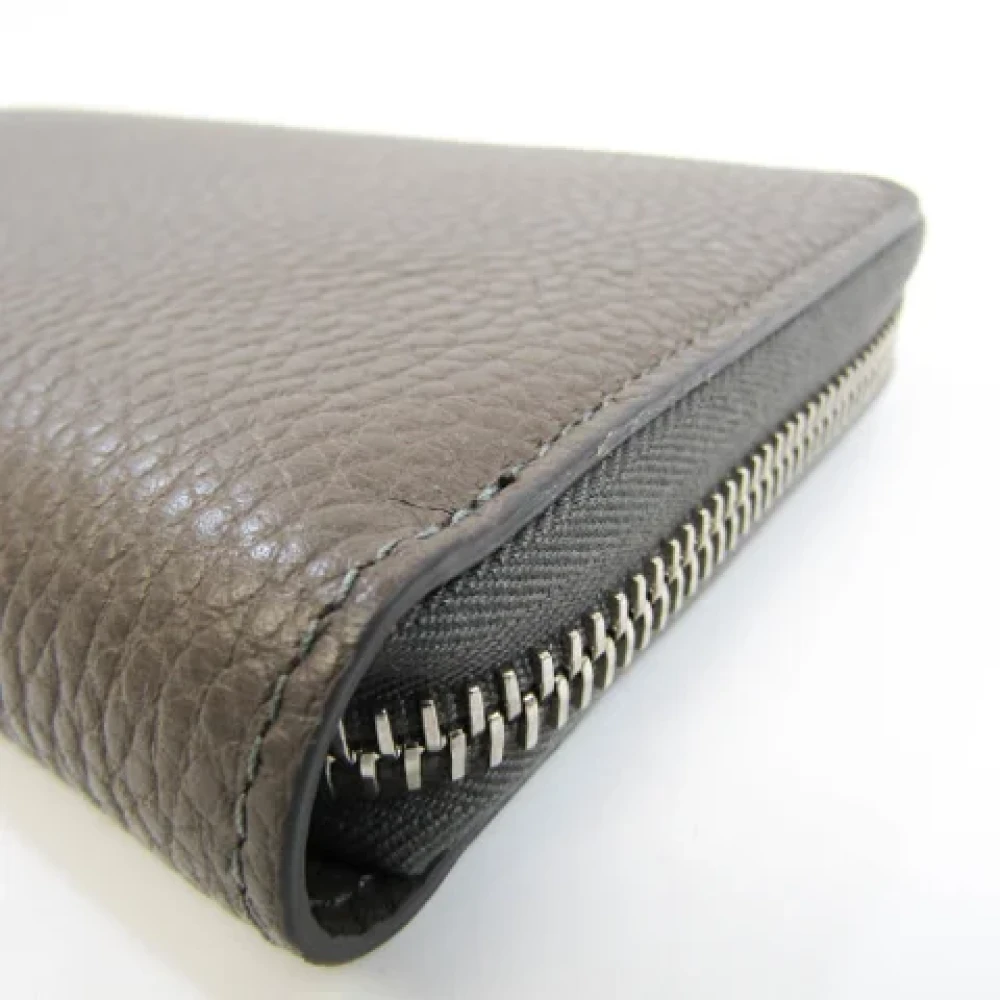 Tom Ford Pre-owned Leather wallets Gray Dames