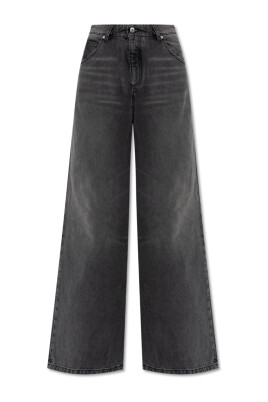 wide-leg-jeans