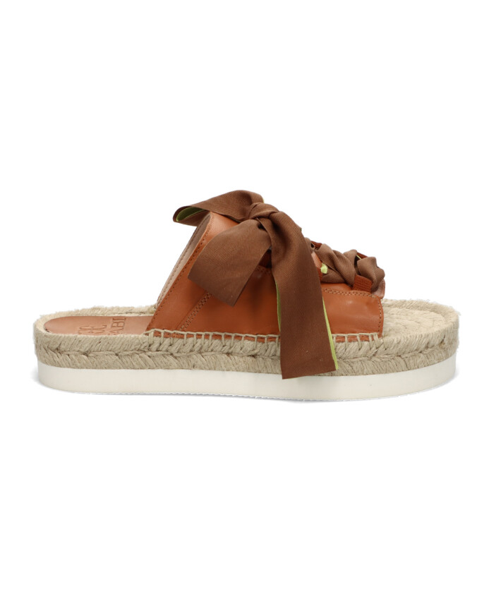 sandales-sliders-en-cuir