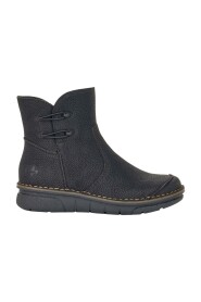 Black Casual Closed Booties