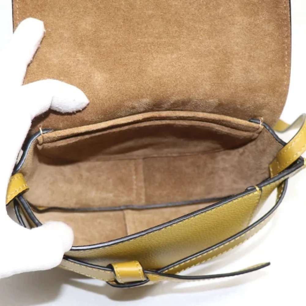 Loewe Pre-owned Fabric shoulder-bags Brown Dames
