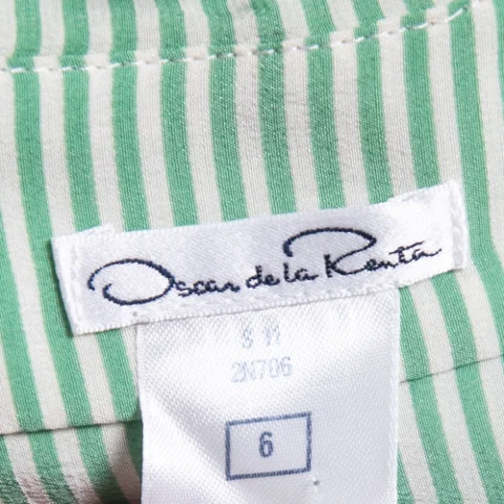 Oscar De La Renta Pre-owned Silk tops Green Dames