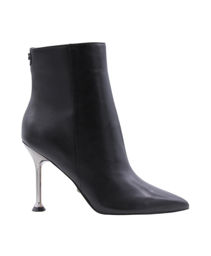 stylish-ankle-boots-travis