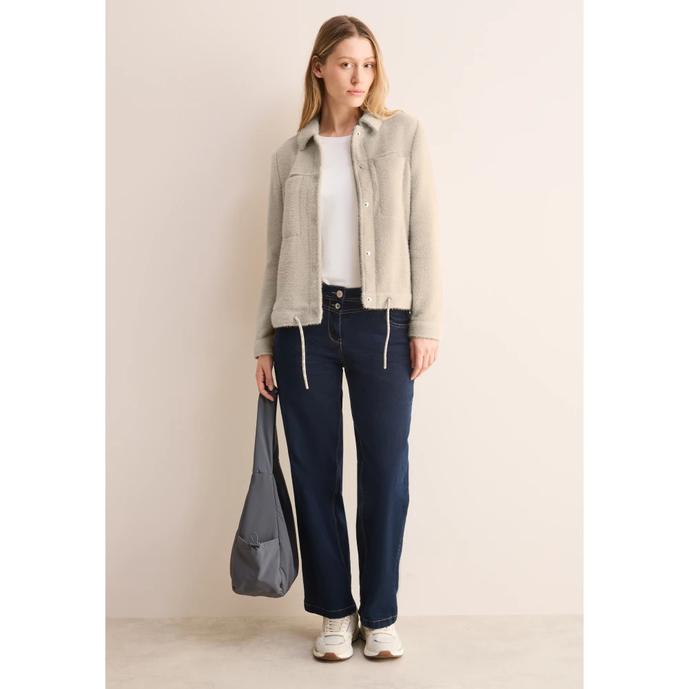 cecil Gezellige Jas met Hemdkragen en Zakken Beige Dames
