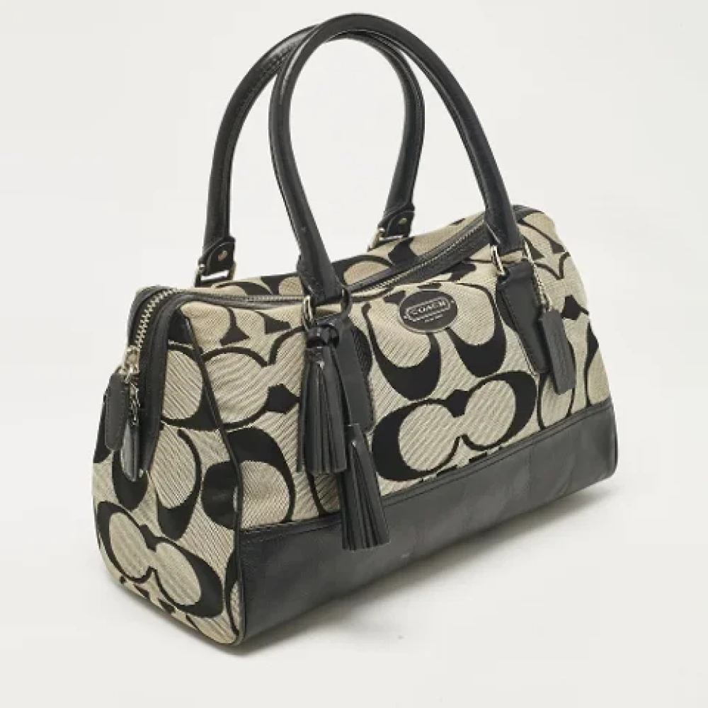 Coach Pre-owned Canvas handbags Black Dames
