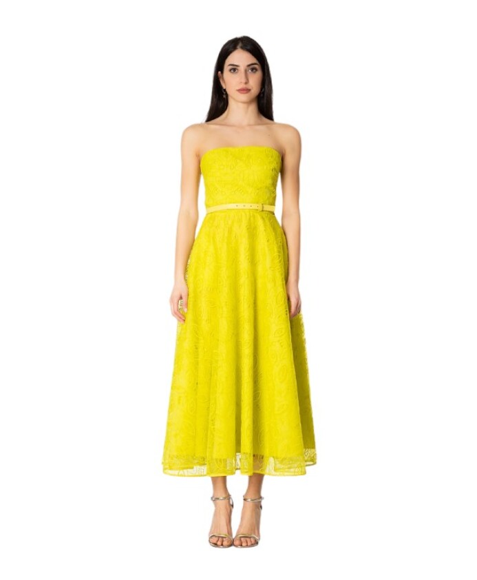 elegante-robe-broderie-anglaise