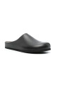 chaussure-noire-a-semelle-plate-en-caoutchouc