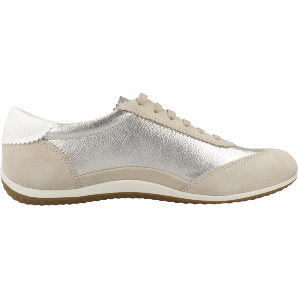 Geox Vega Sneakers voor Vrouwen Dames Schoenen Beige