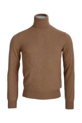 cashmere-turtleneck-sweater-beige-logo