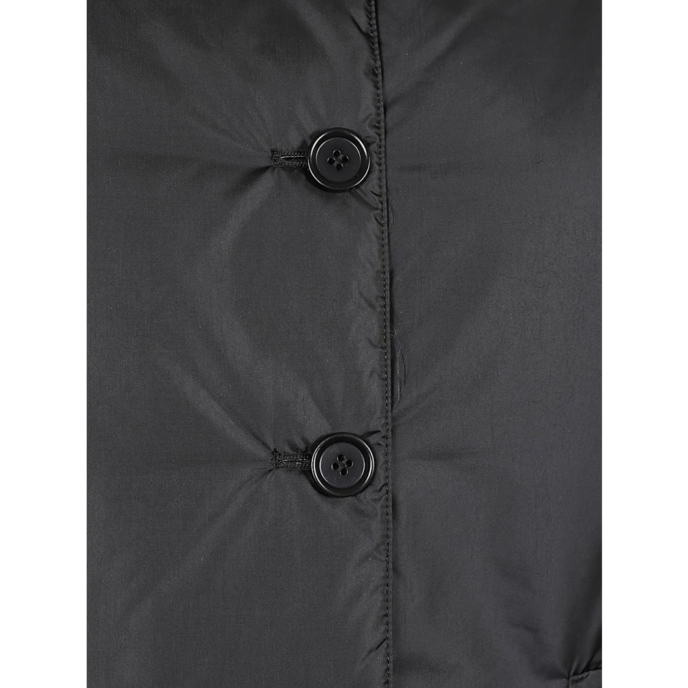 Aspesi Zwarte gewatteerde jas met knoopsluiting Black Dames