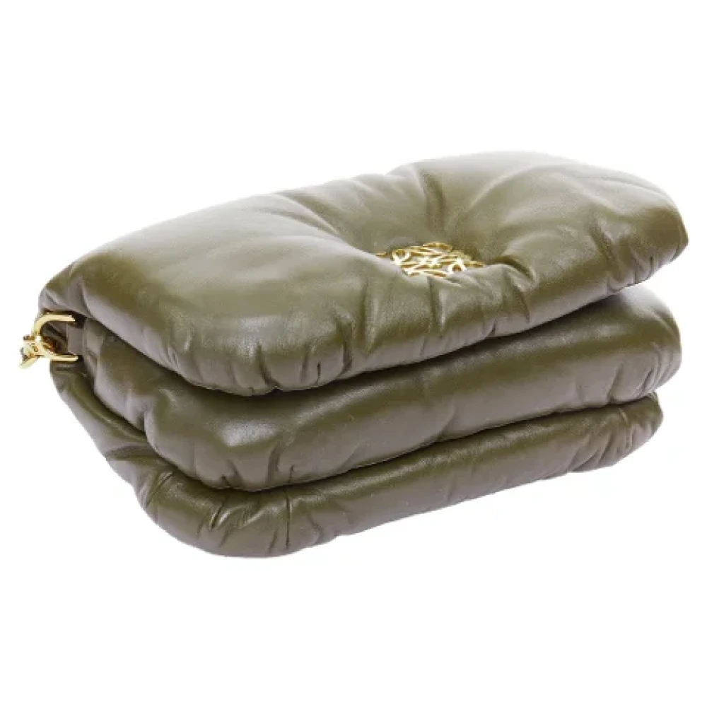 Loewe Pre-owned Leather shoulder-bags Green Dames