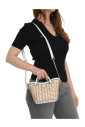 sac-en-raphia-avec-fermeture-a-boutons