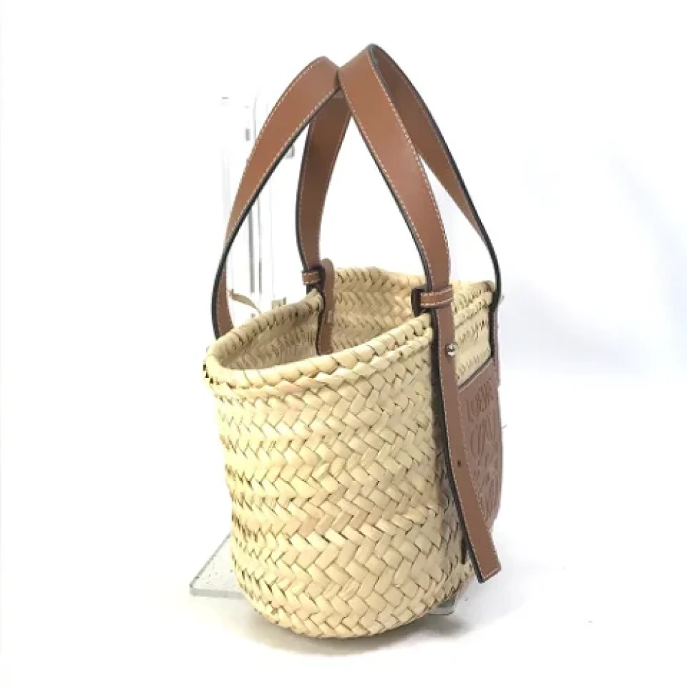 Loewe Pre-owned Fabric handbags Beige Dames