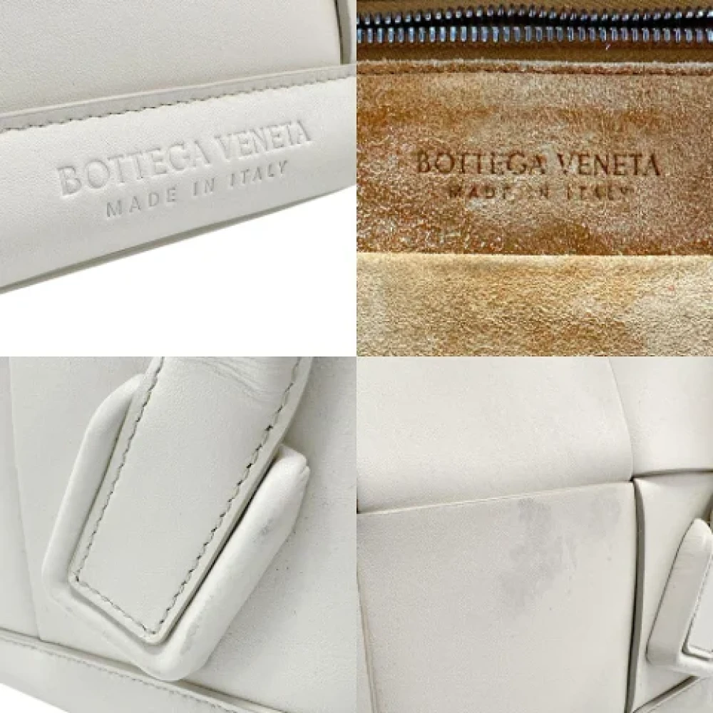 Bottega Veneta Vintage Pre-owned Leather shoulder-bags Gray Dames